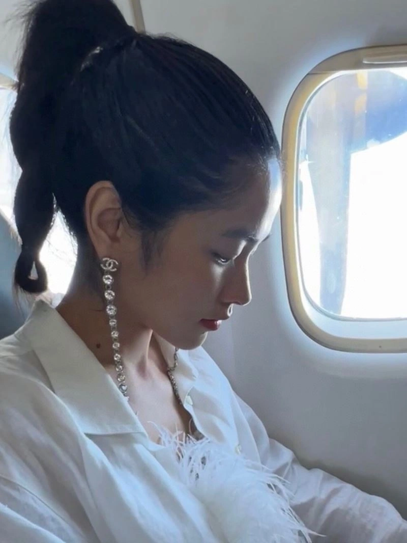 Snug Chanel Earrings 229934