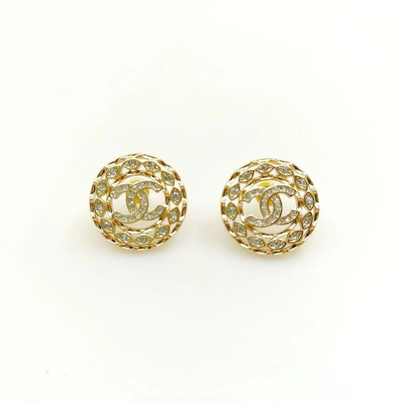 Trendsetting Chanel Earrings 229957