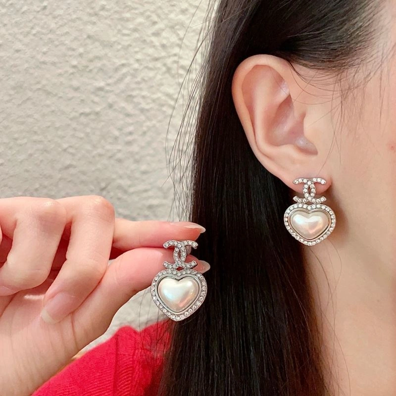 Chanel Earrings WaterResistant 229904