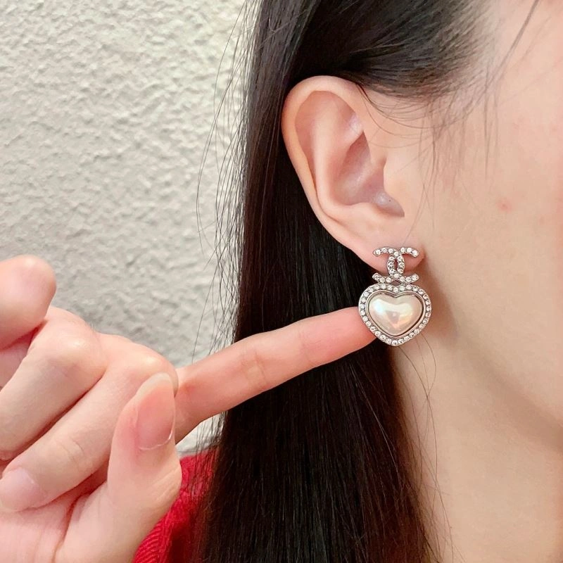 Chanel Earrings WaterResistant 229904