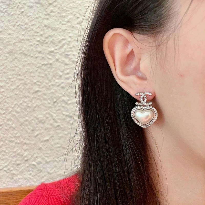 Chanel Earrings WaterResistant 229904