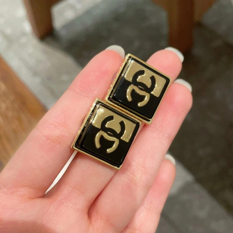 EasyCare Chanel Earrings 229900