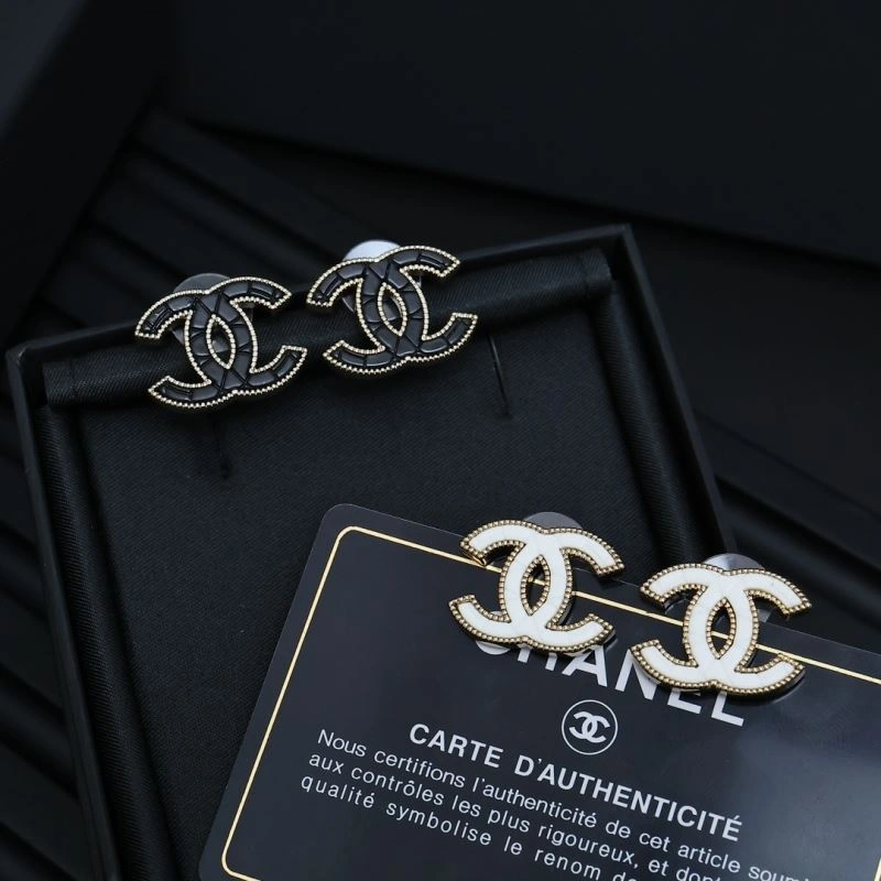Chanel Earrings EyeCatching 229951