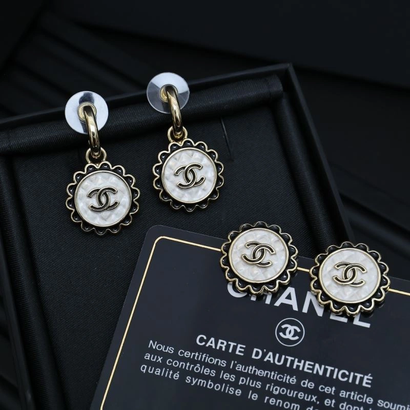 RelaxedFit Chanel Earrings 229897