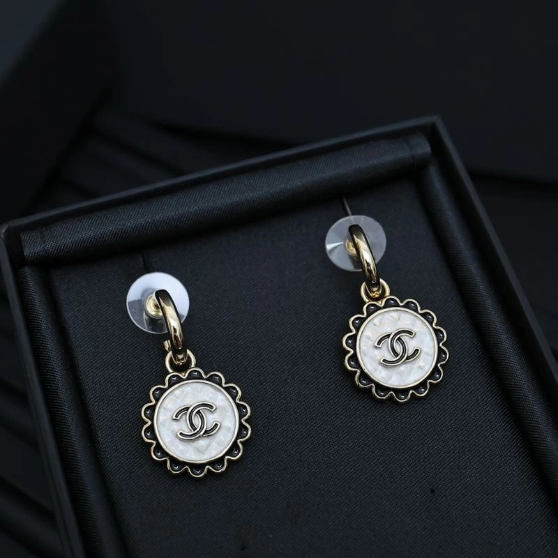 RelaxedFit Chanel Earrings 229897