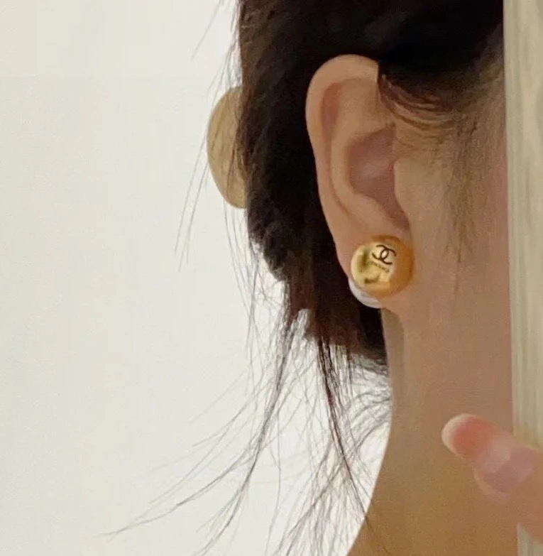 Neat Chanel Earrings 229895