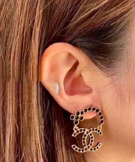Contemporary Chanel Earrings 229918
