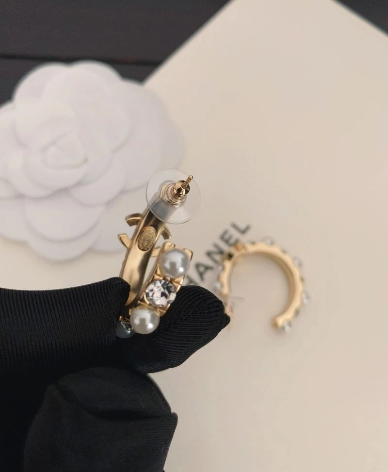Tailored Chanel Earrings 229881