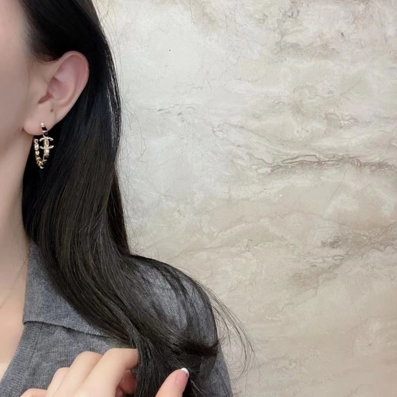 TechFriendly Chanel Earrings 229910