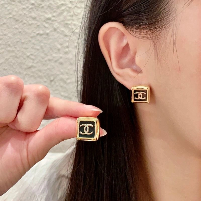 Chanel Earrings Chic 229867