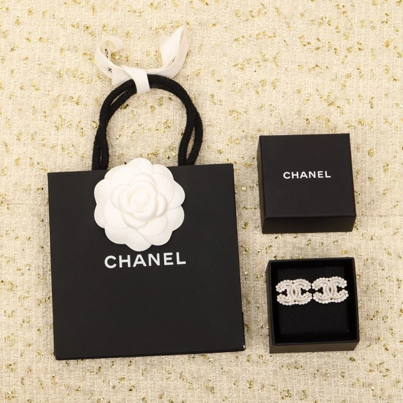 Chanel Earrings Functional 229865