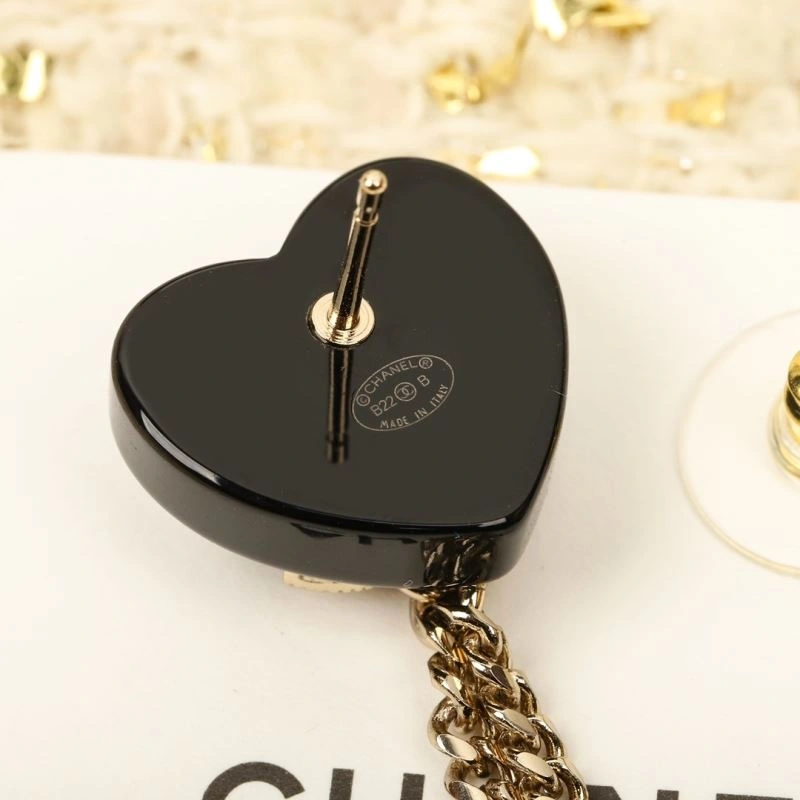 Chanel Earrings Practical 229852
