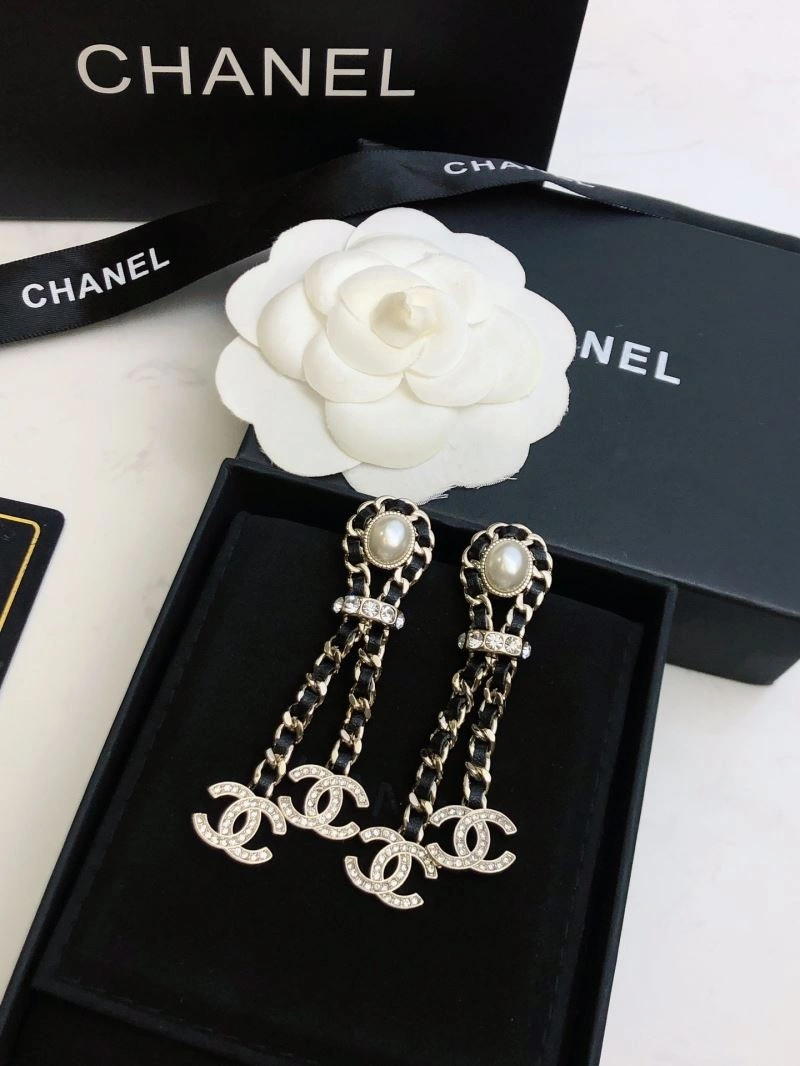 Chanel Earrings MoistureWicking 229857