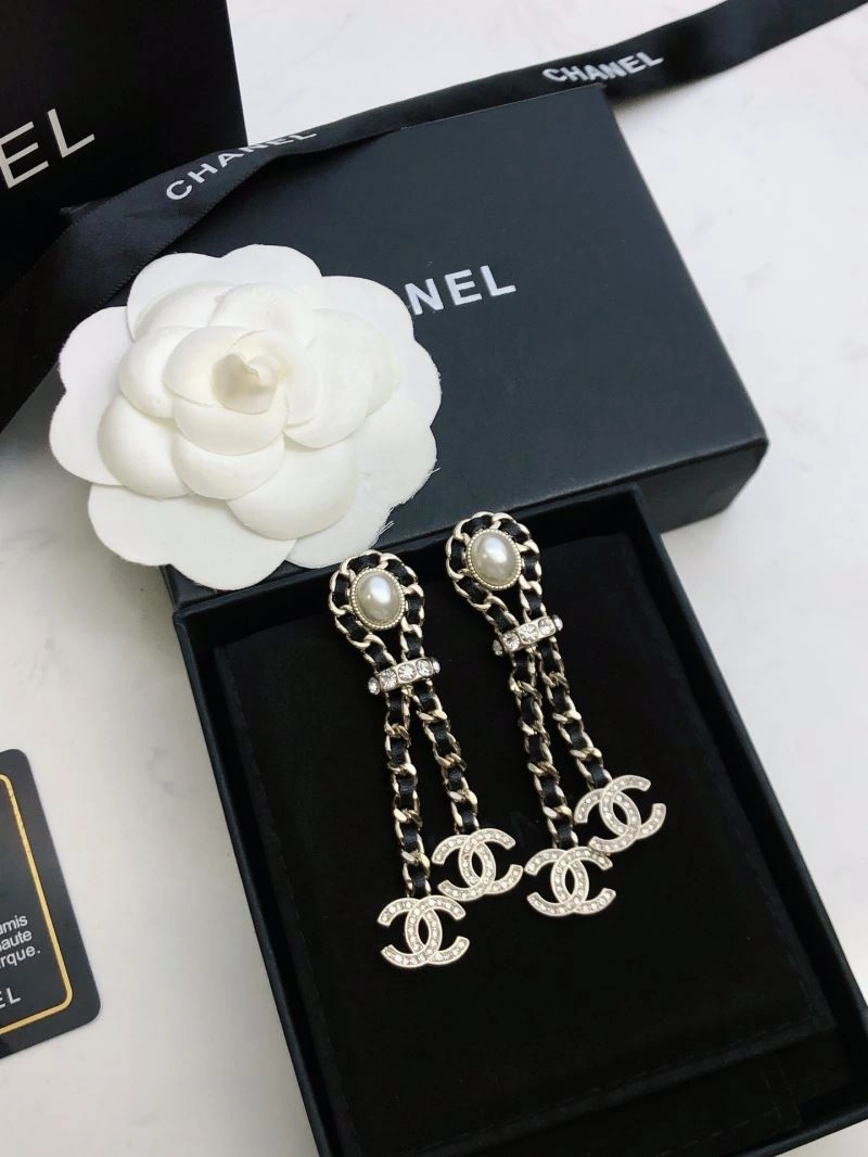 Chanel Earrings MoistureWicking 229857