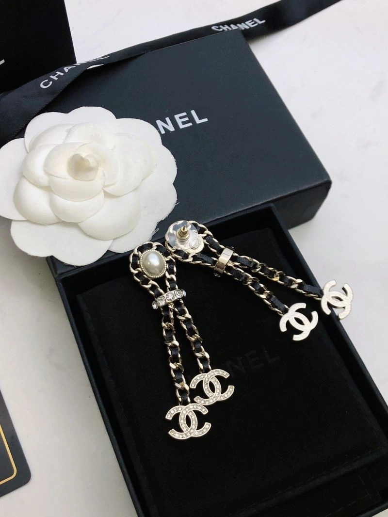 Chanel Earrings MoistureWicking 229857
