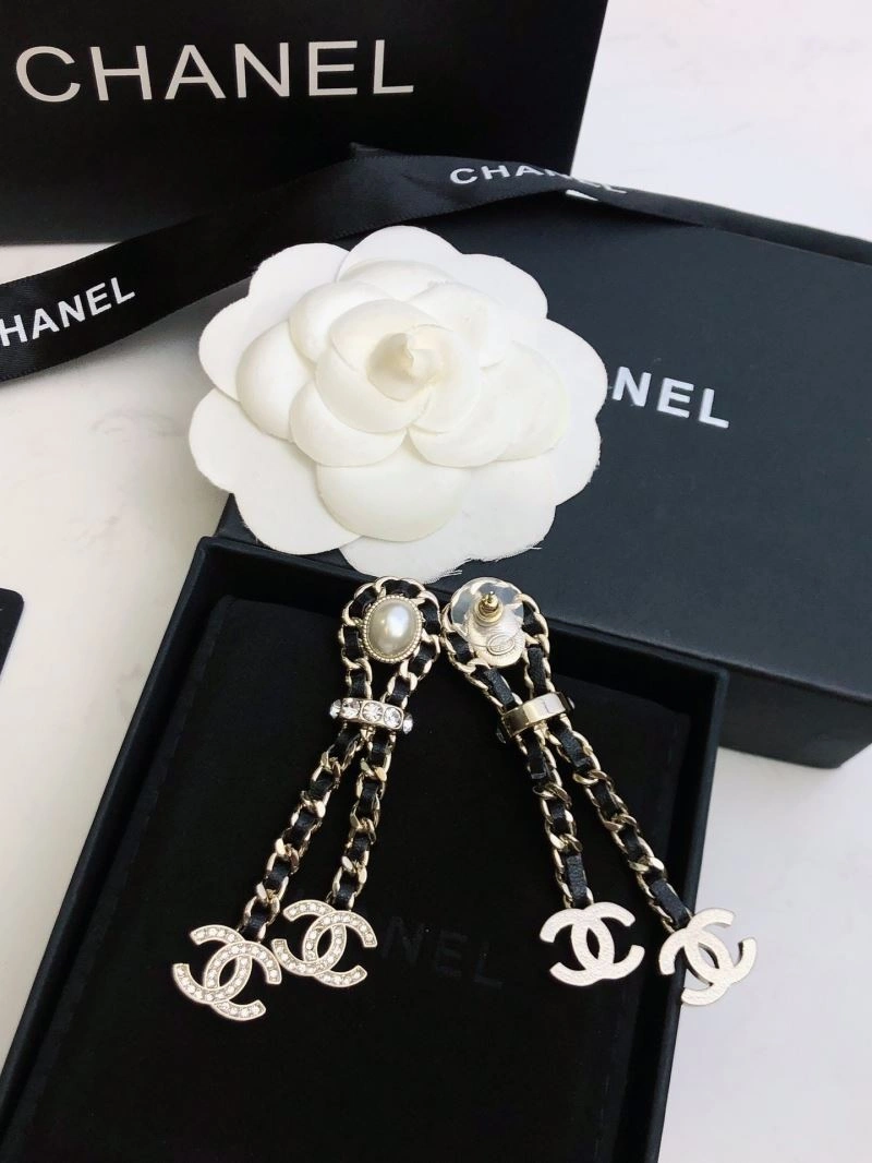 Chanel Earrings MoistureWicking 229857