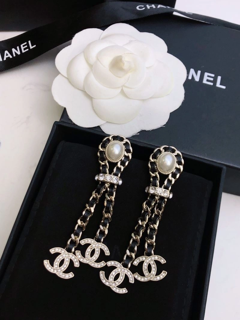 Chanel Earrings MoistureWicking 229857