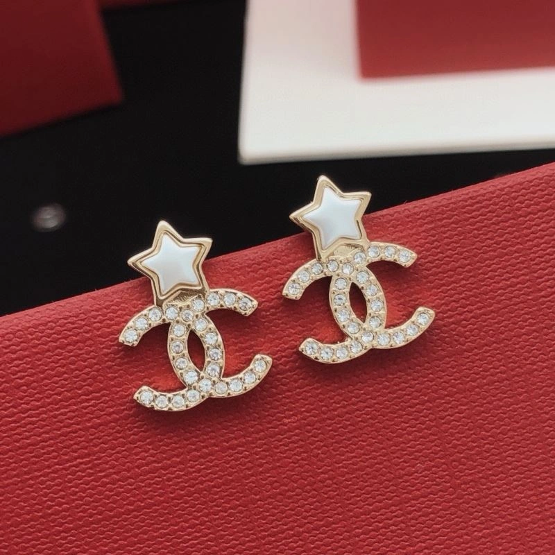 Chanel Earrings Packable 229870