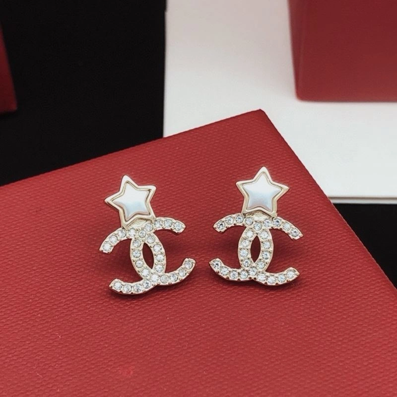 Chanel Earrings Packable 229870