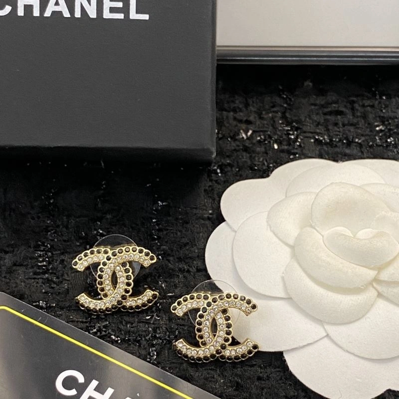 Chanel Earrings Unisex 229824