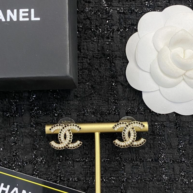 Chanel Earrings Unisex 229824