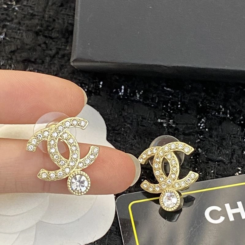 Minimalist Chanel Earrings 229836