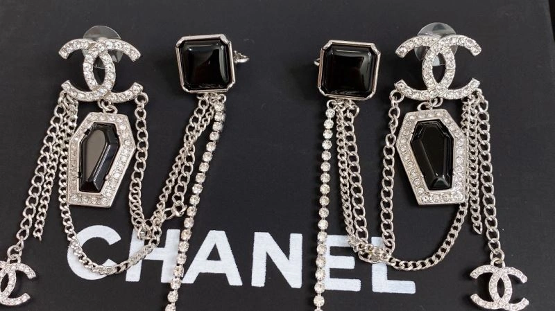 Timeless Chanel Earrings 229818