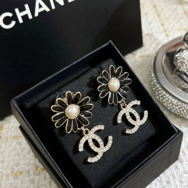 Chanel Earrings EasyMatch 229823