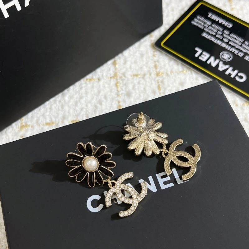 Chanel Earrings EasyMatch 229823