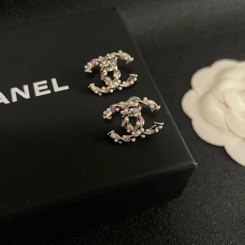 Chanel Earrings Versatile 229834