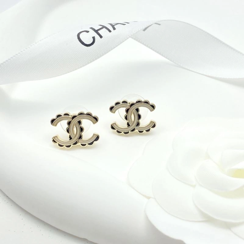 Chanel Earrings Sleek 229781