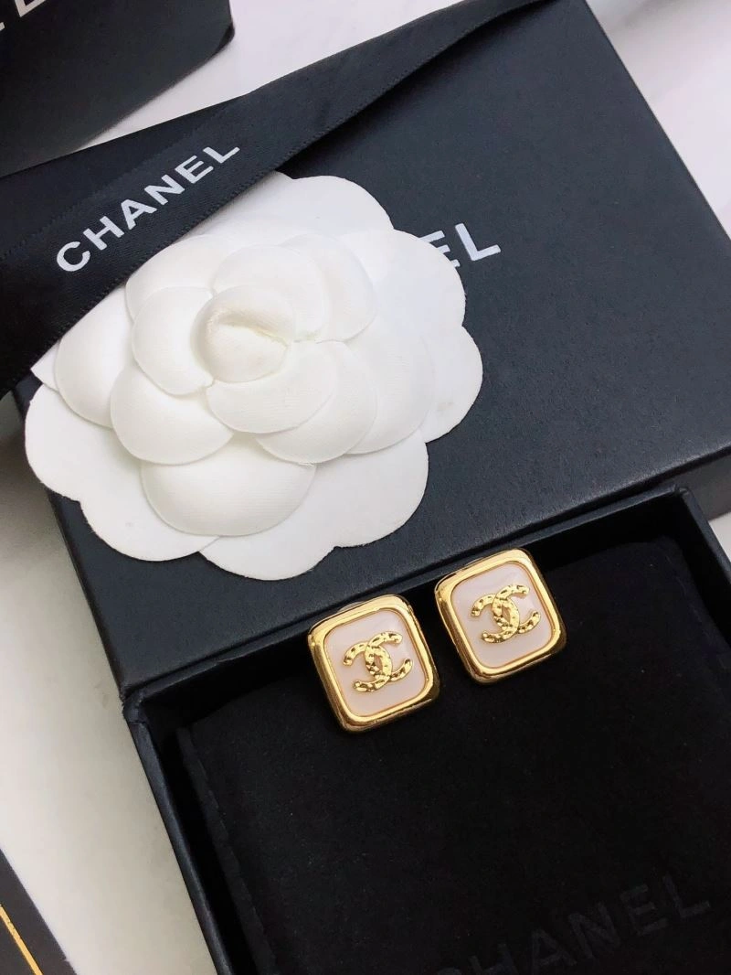 Supportive Chanel Earrings 229742