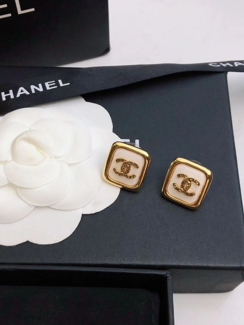 Supportive Chanel Earrings 229742