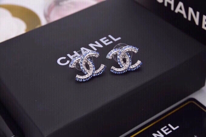 UrbanStyle Chanel Earrings 229723