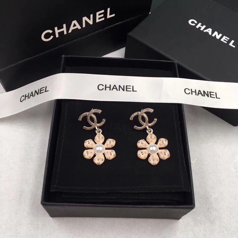 Chanel Earrings Durable 229737