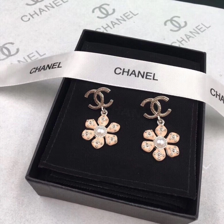 Chanel Earrings Durable 229737