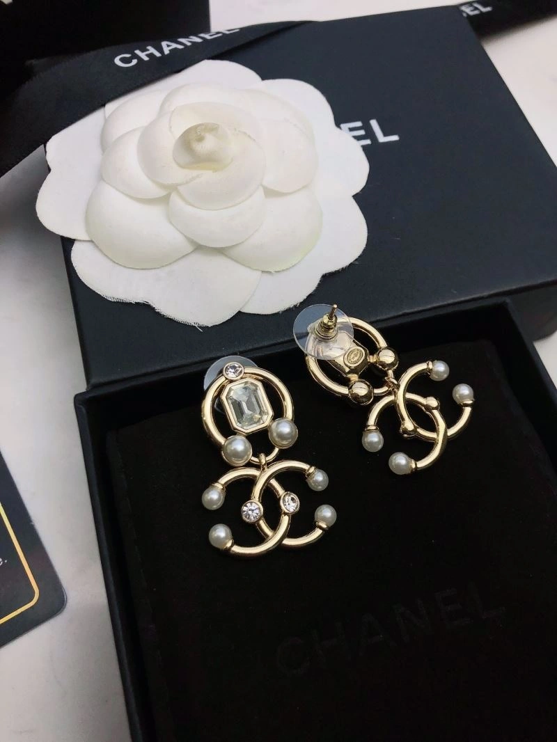 Chanel Earrings Sleek 229699
