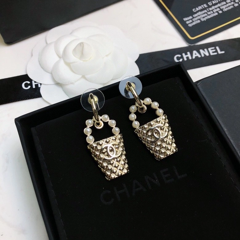 Chanel Earrings HighQuality 229748