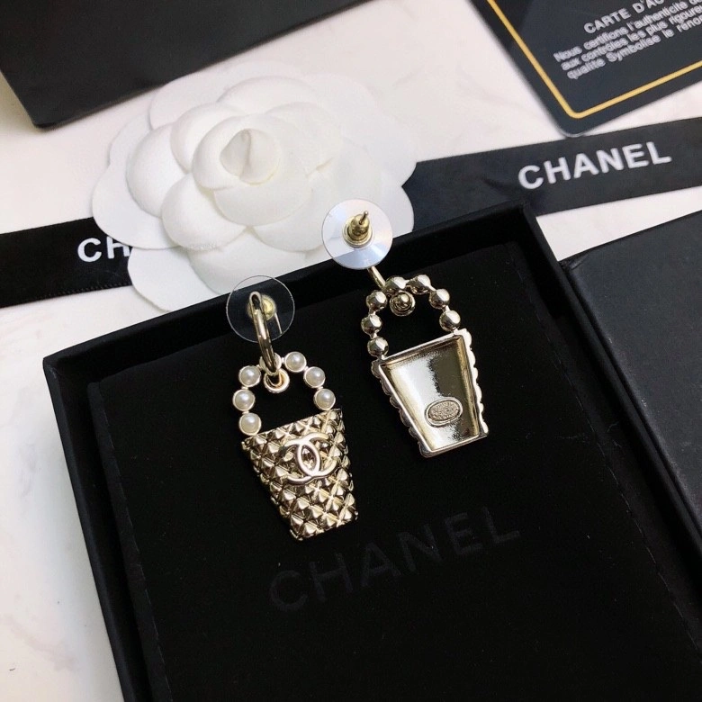 Chanel Earrings HighQuality 229748