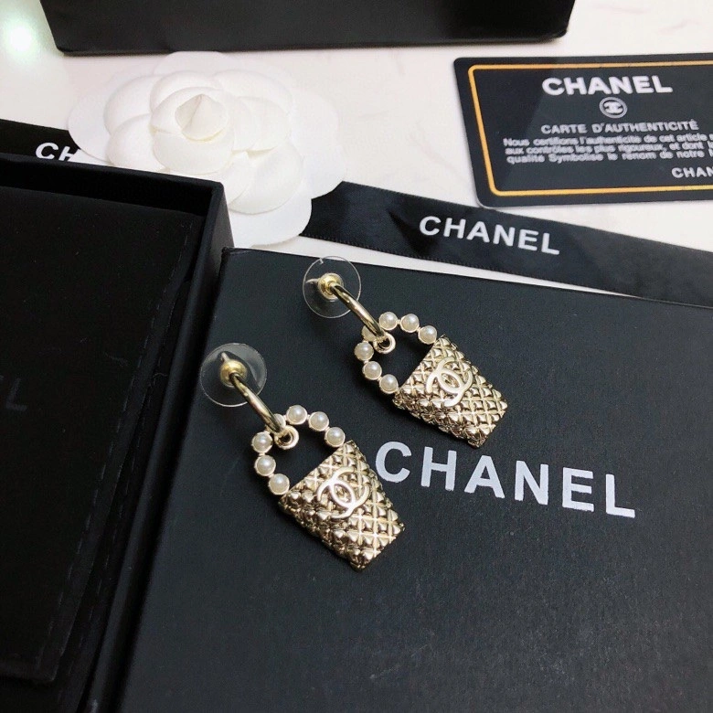 Chanel Earrings HighQuality 229748