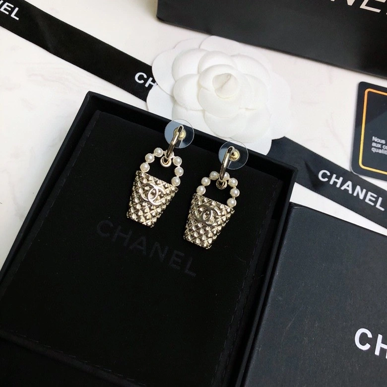 Chanel Earrings HighQuality 229748