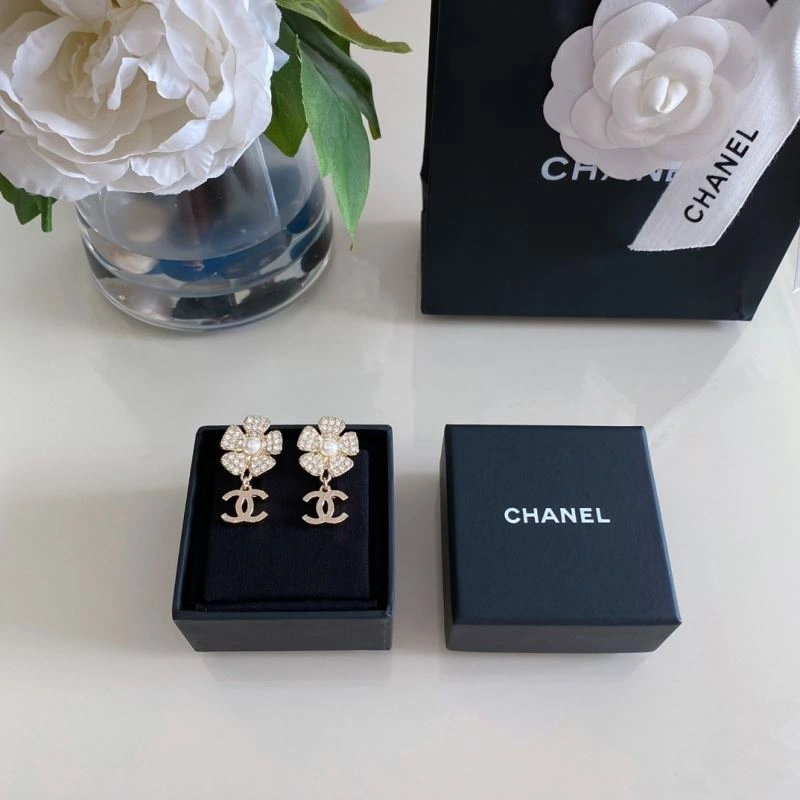 WellDesigned Chanel Earrings 229689