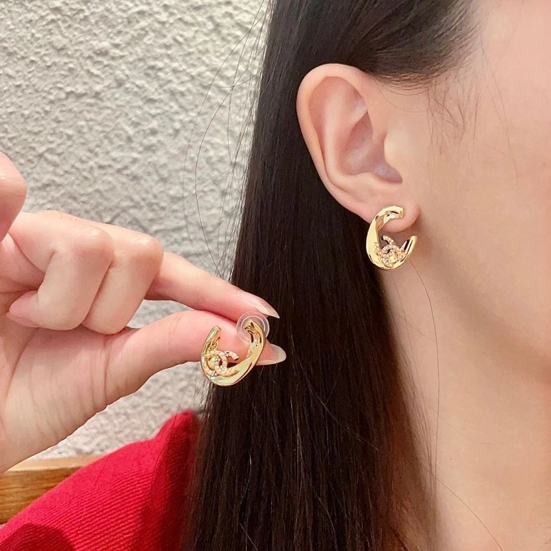 Chanel Earrings Sleek 229743