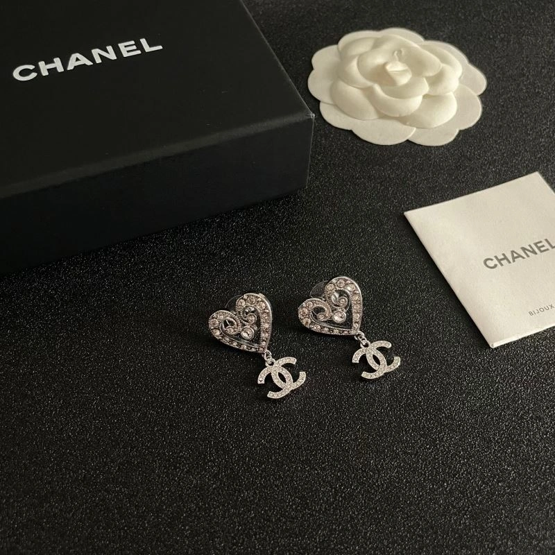 Compact Chanel Earrings 229685