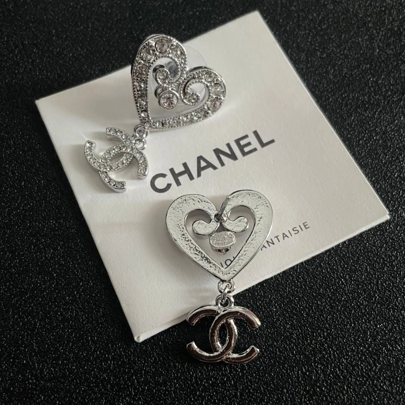 Compact Chanel Earrings 229685