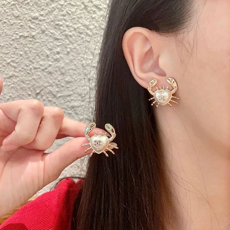 Chanel Earrings TimelessDesign 229740