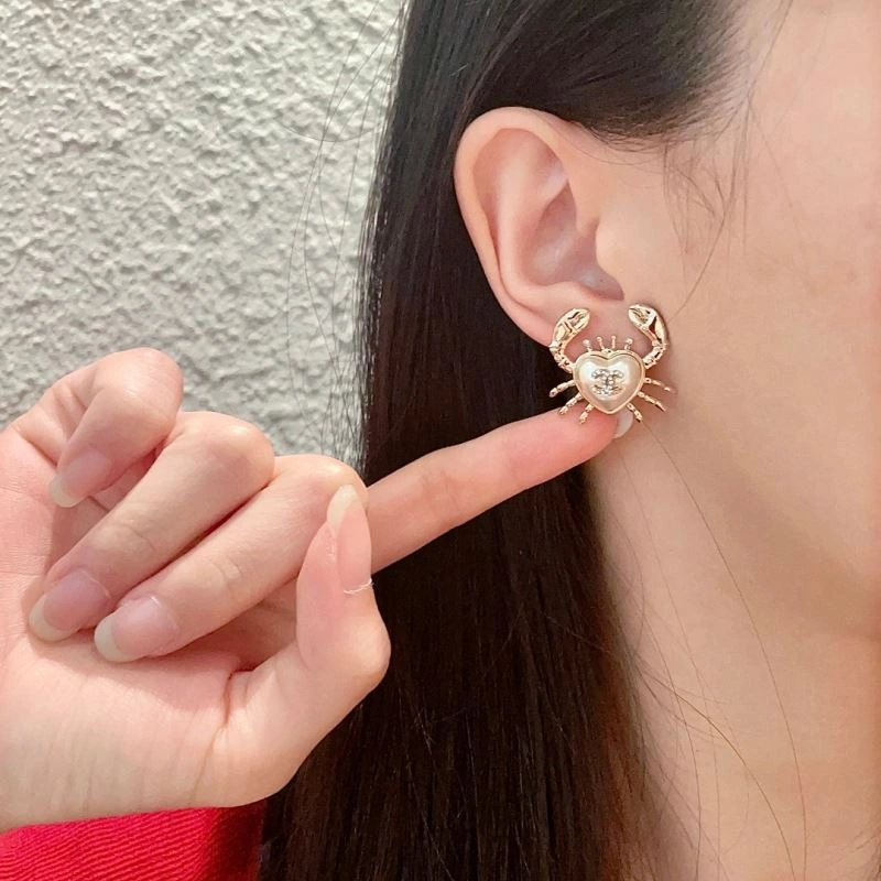 Chanel Earrings TimelessDesign 229740