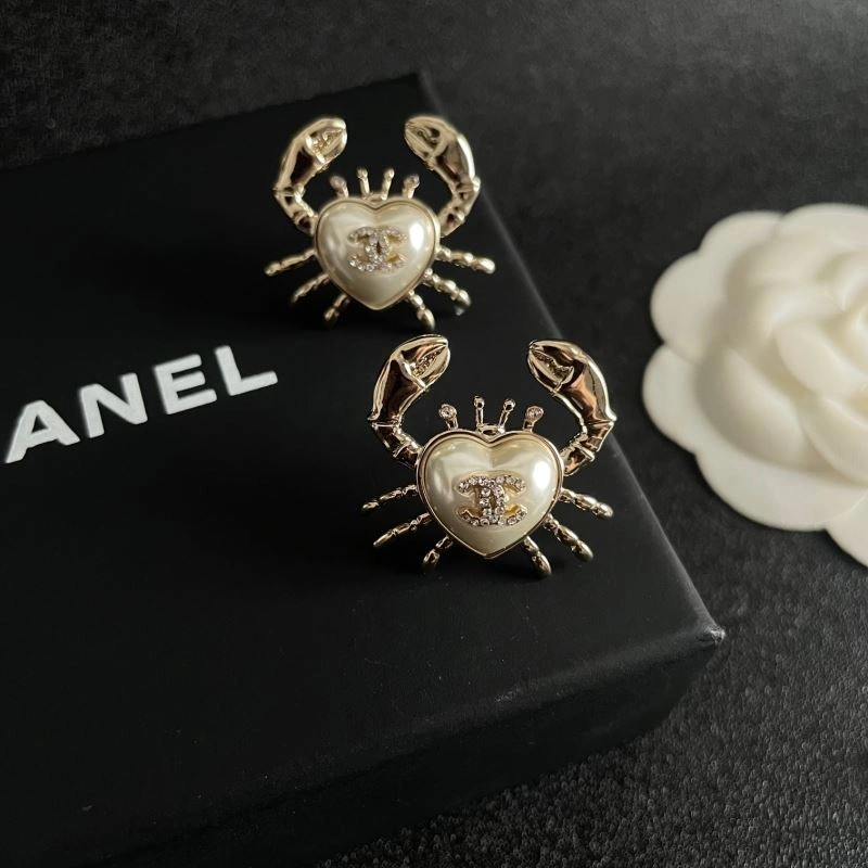 Chanel Earrings TimelessDesign 229740