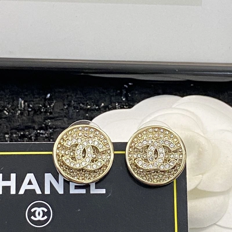 Elegant Chanel Earrings 229666