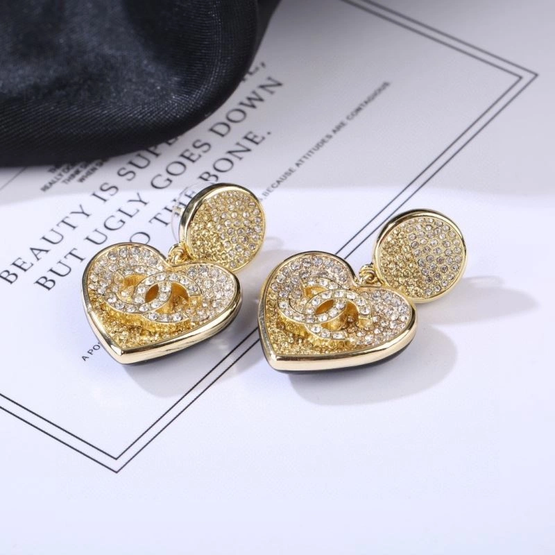 Compact Chanel Earrings 229220